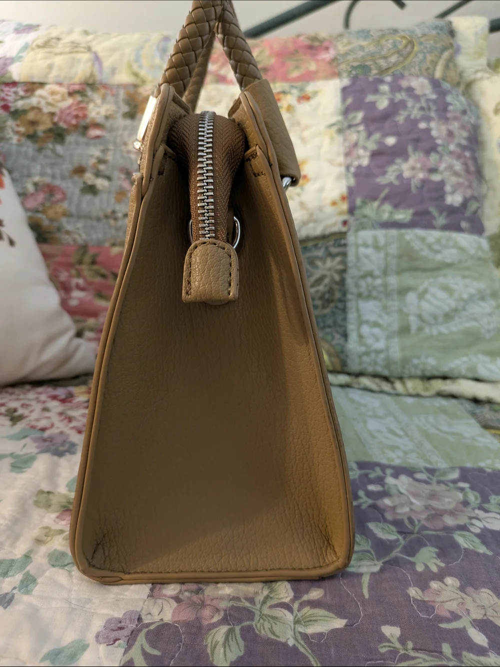 Classic Tan Women’s Handbag with Braided Handles